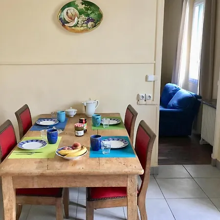 A 2 Pas Du Château De Séjour chez l'habitant Versailles